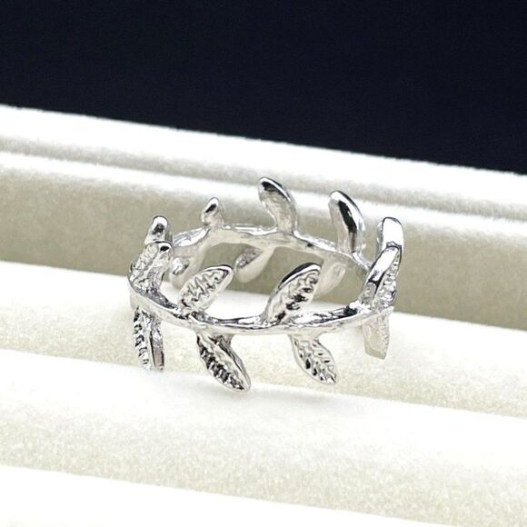 925 Sterling Silver Leaves and Branches Eternity Ring Size 8 - Picture 4 of 9